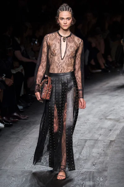 Look 22